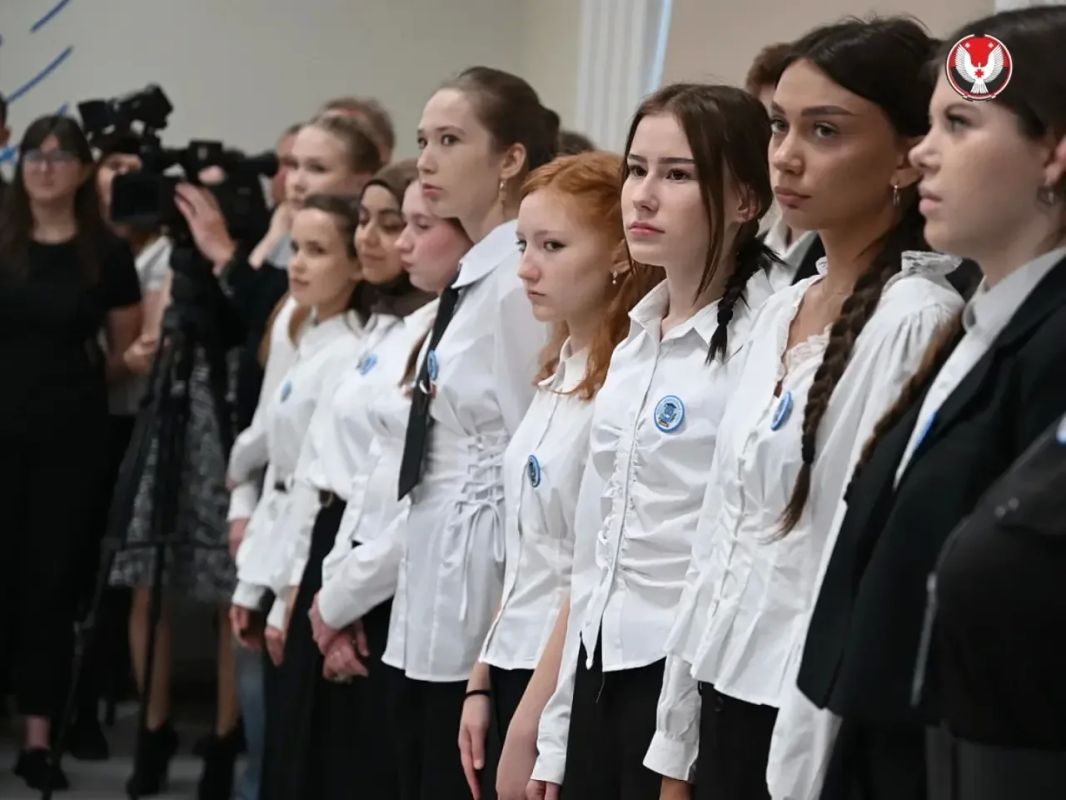 Так сегодня встретили День знаний ученики капитально отремонтированной Юбилейной школы в Завьяловском районе и студенты Удмуртского государственного аграрного университета Так сегодня встретили День знаний ученики капитально отремонтированной Юбилейной школы в Завьяловском районе и студенты Удмуртского государственного аграрного университета