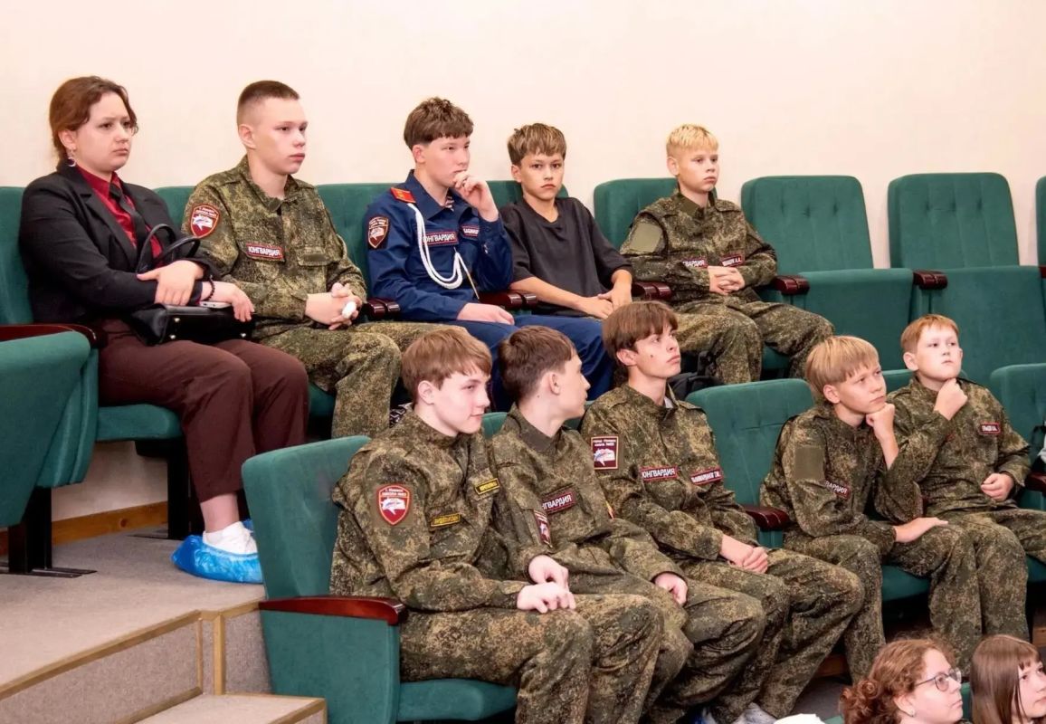 В Удмуртии полицейские приняли участие в, посвященных Дню солидарности в борьбе с терроризмом В Удмуртии полицейские приняли участие в, посвященных Дню солидарности в борьбе с терроризмом