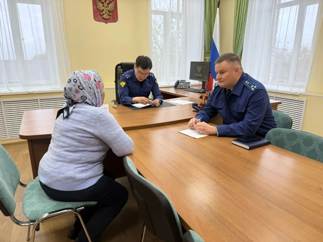 ЗАМЕСТИТЕЛЬ ПРОКУРОРА УДМУРТСКОЙ РЕСПУБЛИКИ ДМИТРИЙ ХОБРАКОВ ПРОВЕЛ ЛИЧНЫЙ ПРИЕМ ЖИТЕЛЕЙ ИГРИНСКОГО РАЙОНА ЗАМЕСТИТЕЛЬ ПРОКУРОРА УДМУРТСКОЙ РЕСПУБЛИКИ ДМИТРИЙ ХОБРАКОВ ПРОВЕЛ ЛИЧНЫЙ ПРИЕМ ЖИТЕЛЕЙ ИГРИНСКОГО РАЙОНА