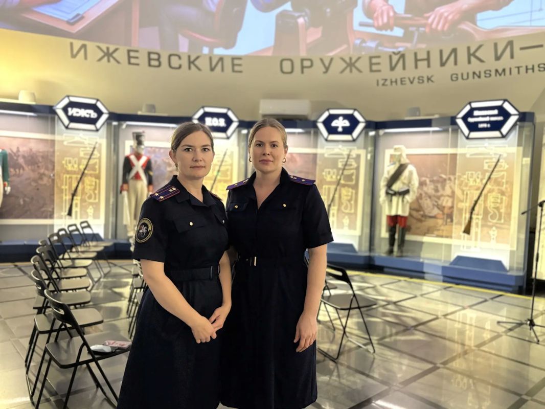 Сотрудники следственного управления приняли участие в мероприятиях, посвященных Дню оружейника Сотрудники следственного управления приняли участие в мероприятиях, посвященных Дню оружейника