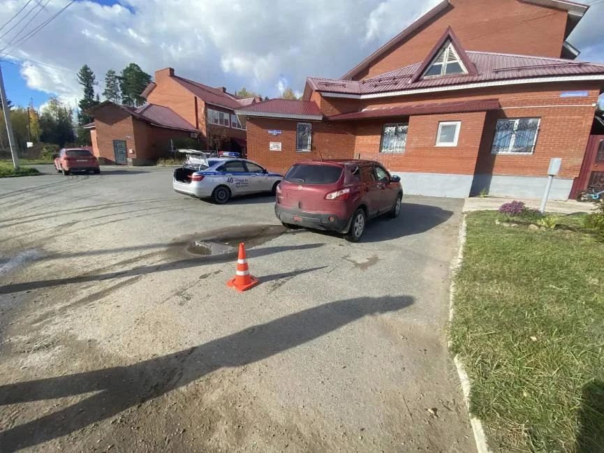 В Удмуртии иномарка сбила шестилетнего мальчика с велосипедом В Удмуртии иномарка сбила шестилетнего мальчика с велосипедом