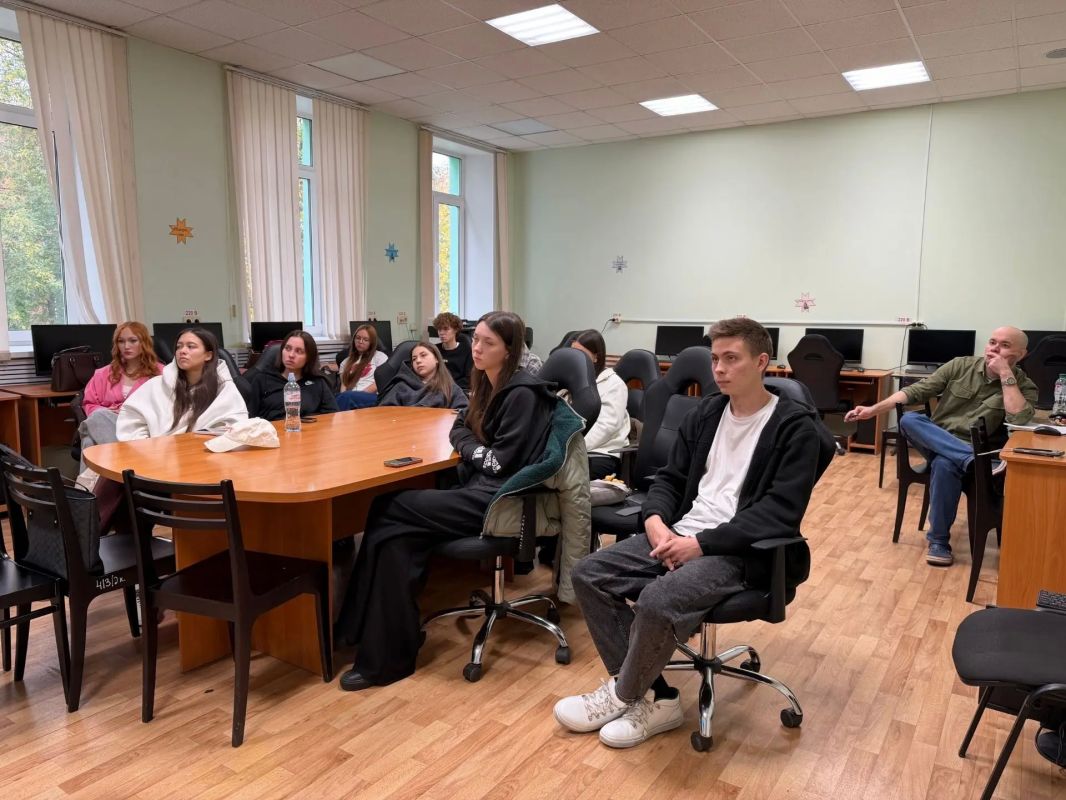 Представитель следственного управления встретилась с будущими журналистами Представитель следственного управления встретилась с будущими журналистами