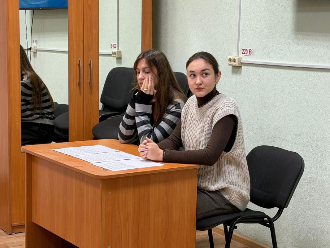 Представитель следственного управления встретилась с будущими журналистами Представитель следственного управления встретилась с будущими журналистами
