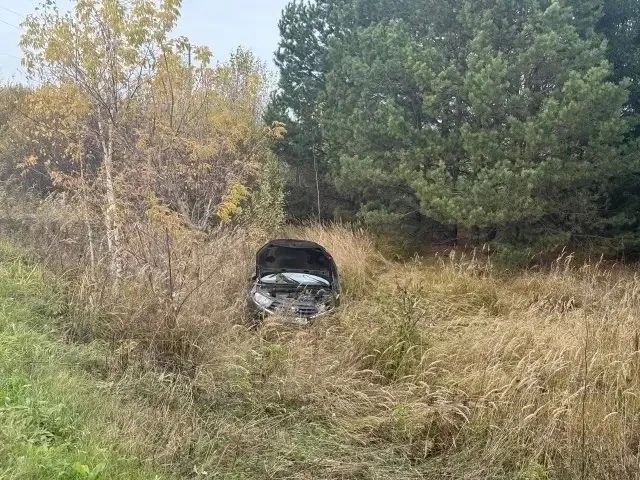 Съезд в кювет в Можгинском районе: двое пострадавших Съезд в кювет в Можгинском районе: двое пострадавших