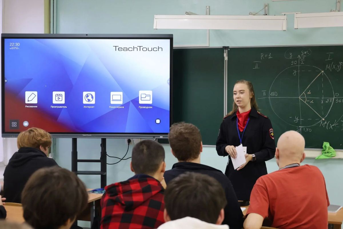 В Ижевске проходит ежегодная информационно-профилактическая акция «Первокурсник» В Ижевске проходит ежегодная информационно-профилактическая акция «Первокурсник»
